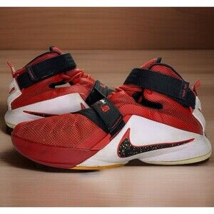 Nike LeBron Mens Size 9.5 Soldier 9 University Red Basketball